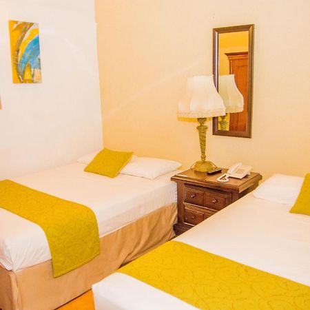 Hostal Fuente Castalia, B Y B León Exteriör bild