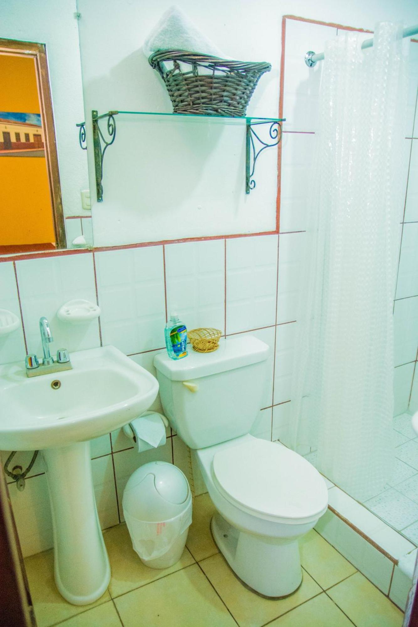 Hostal Fuente Castalia, B Y B León Exteriör bild